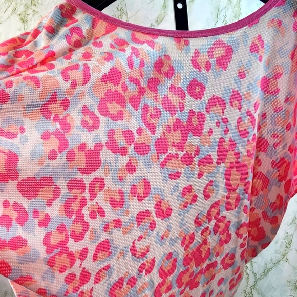 BiBI Leopard Print Lightweight Thermal Top - Picture 9 of 15